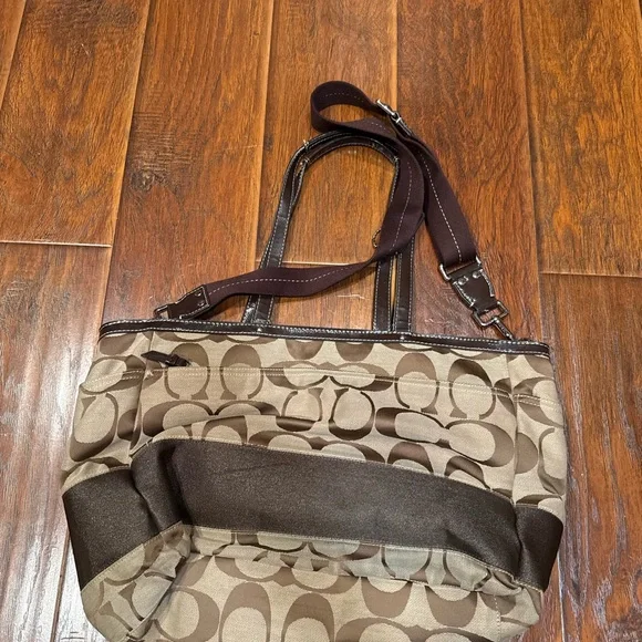 Coach Signature Brown and Cream Tote Bag - Picture 4 of 6